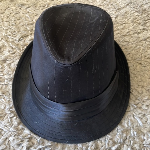 ✨Le Chateau Fedora Pin Stripe  - M/L - Picture 2 of 4